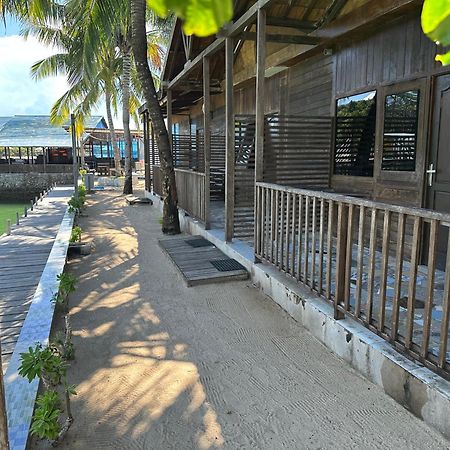 Hotel Mooi Park Sorong Exteriér fotografie