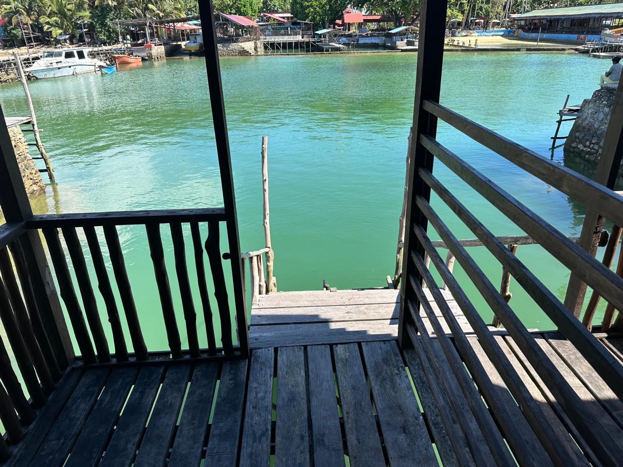 Hotel Mooi Park Sorong Exteriér fotografie